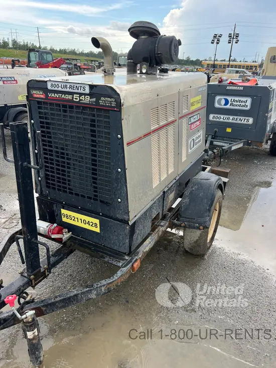 2019 Lincoln Electric VANTAGE 549 Welder