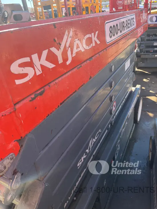 2017 Skyjack SJIII4740 Scissor Lift