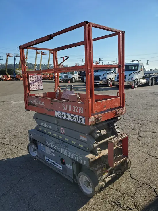2016 Skyjack SJIII3219 Scissor Lift