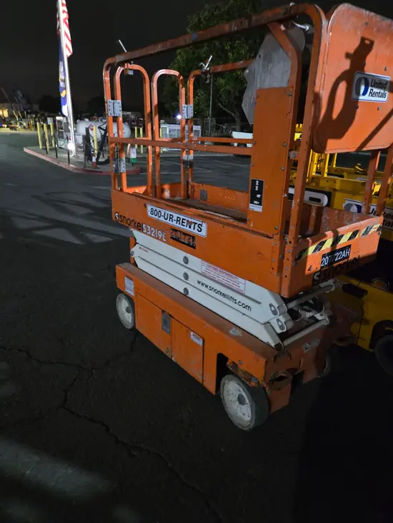 2018 Snorkel S3219E Scissor Lift