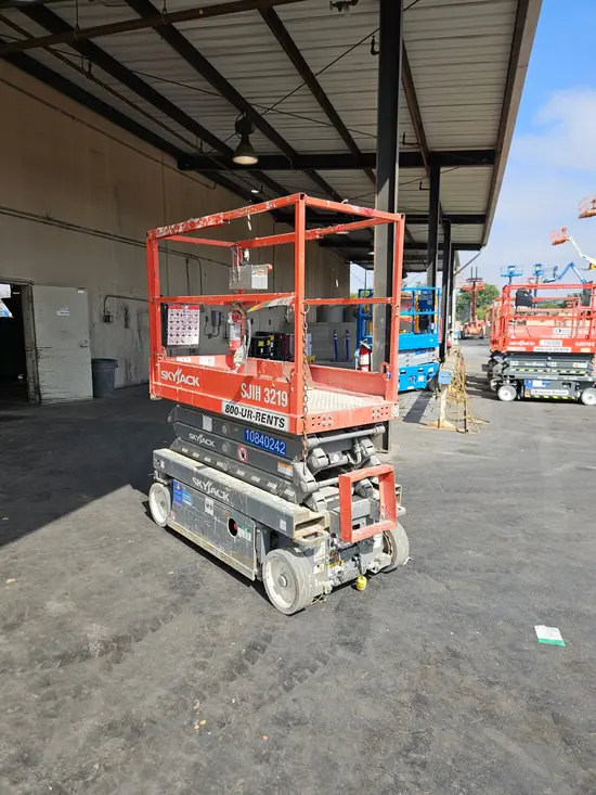 2018 Skyjack SJIII3219 Scissor Lift