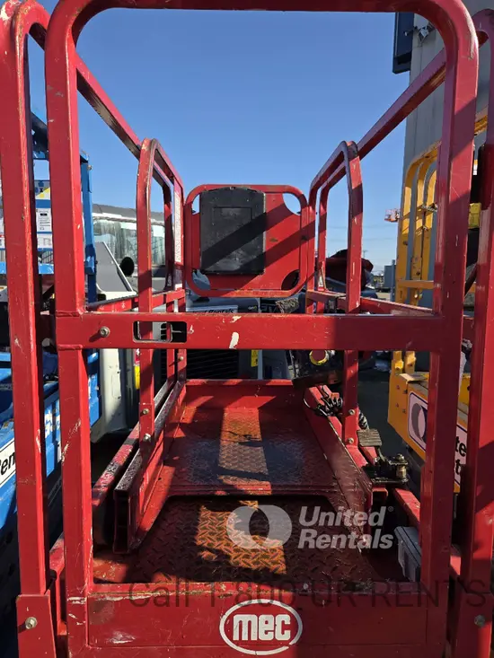 2019 MEC MICRO 19 Scissor Lift