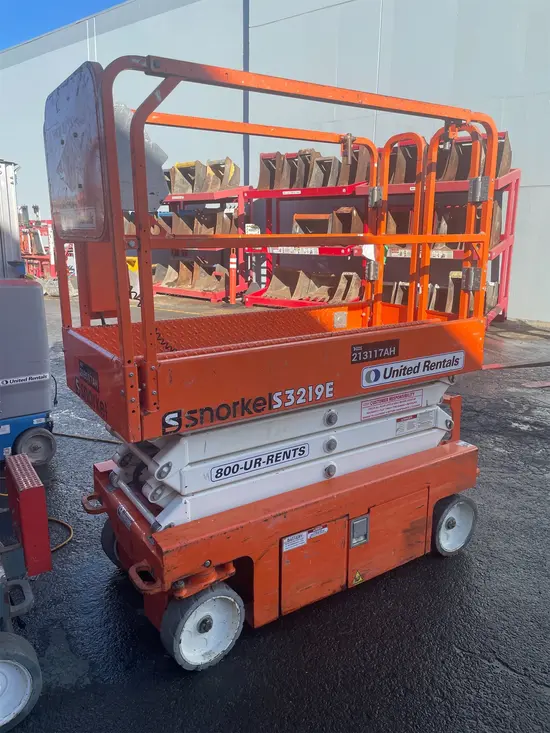 2018 Snorkel S3219E Scissor Lift