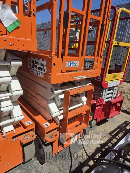 2019 Snorkel S3226E Scissor Lift