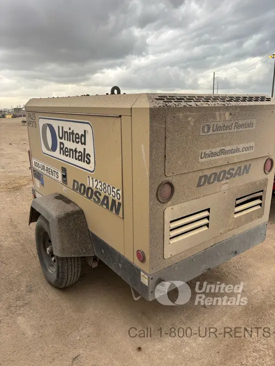 2021 Doosan P425/HP375WCUT4 Air Compressor