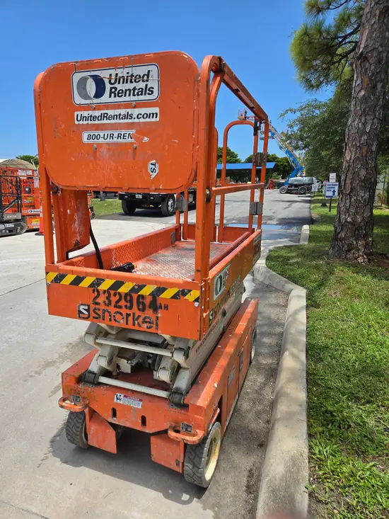 2019 Snorkel S3219E Scissor Lift