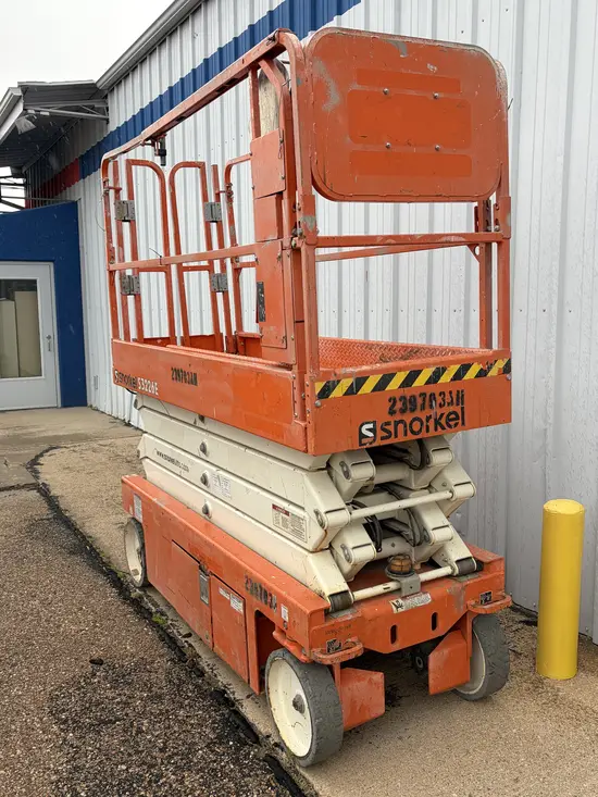 2019 Snorkel S3226E Scissor Lift