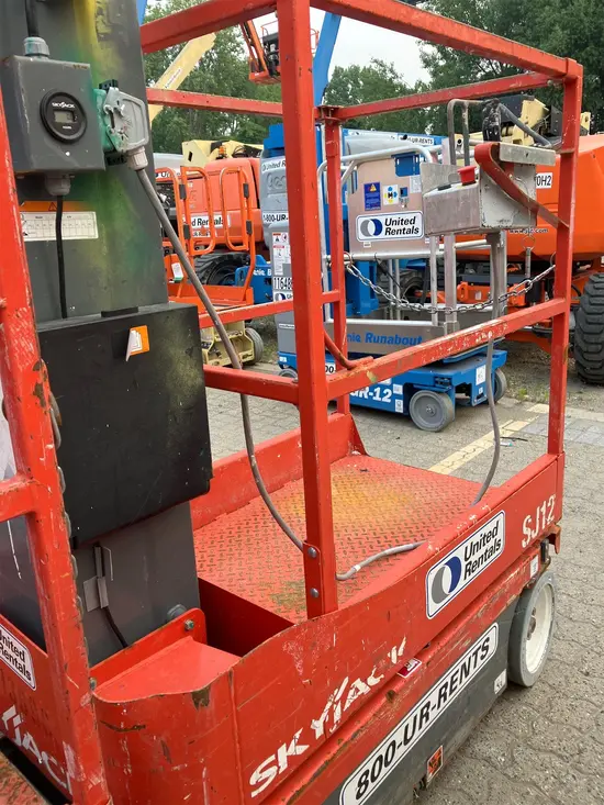 2017 Skyjack SJ12 Self-Propelled One-Person Lift
