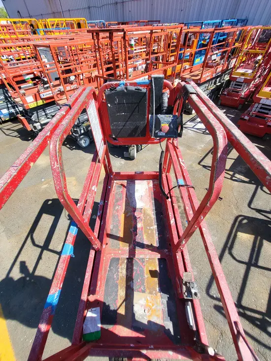 2017 MEC 1330SE Scissor Lift