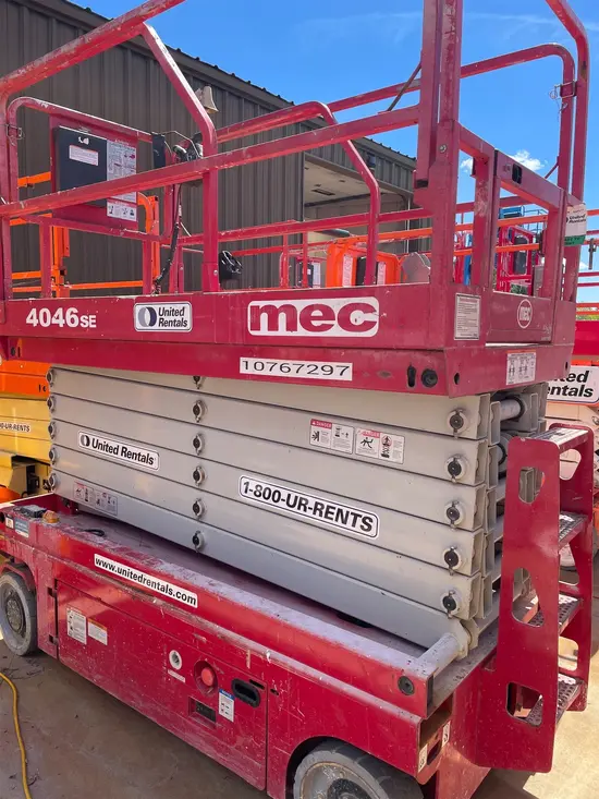 2018 MEC 4046SE Scissor Lift