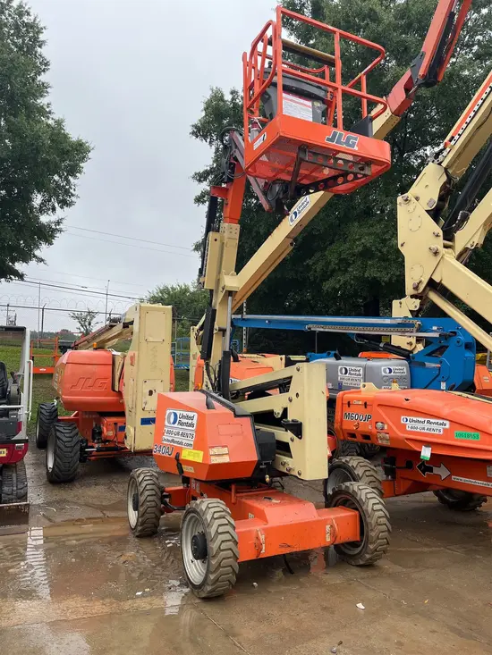 2018 JLG 340AJ Articulating Boom Lift