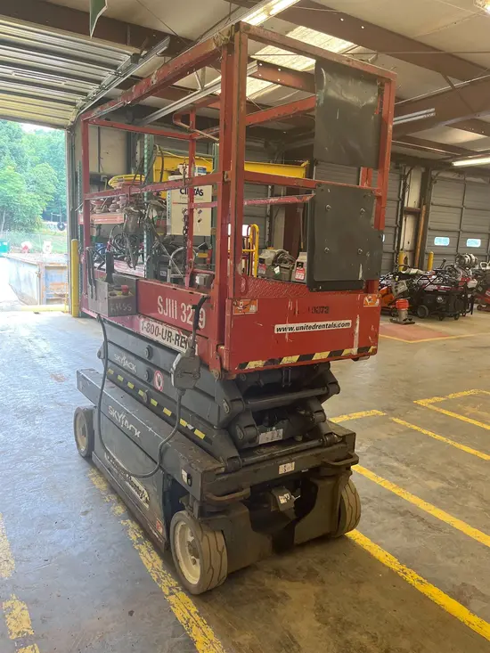 2016 Skyjack SJIII3219 Scissor Lift