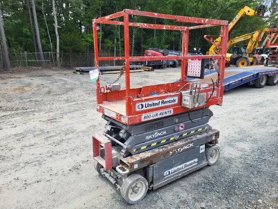 2017 Skyjack SJIII3219 Scissor Lift