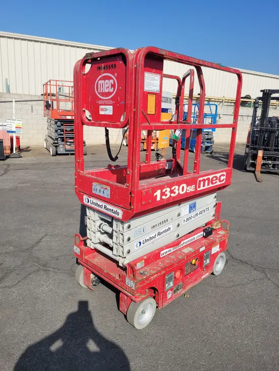 2018 MEC 1330SE Scissor Lift
