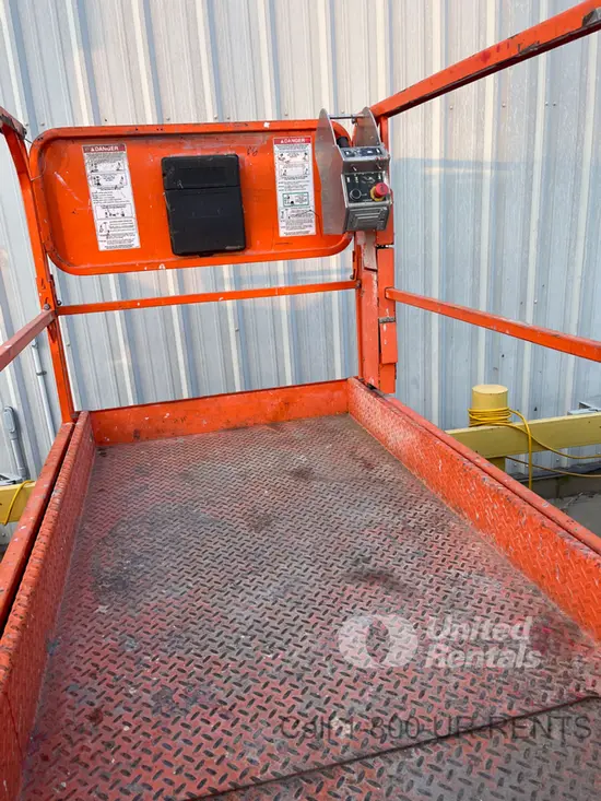 2018 Snorkel S4732E Scissor Lift