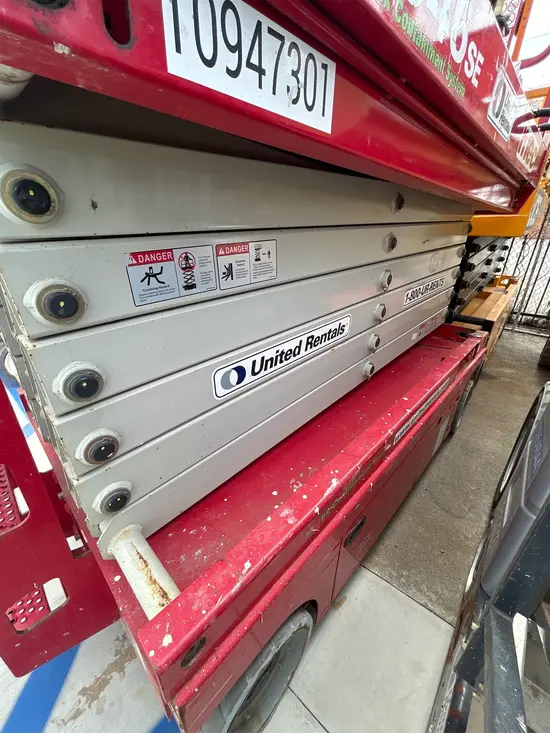 2019 MEC 4046SE Scissor Lift
