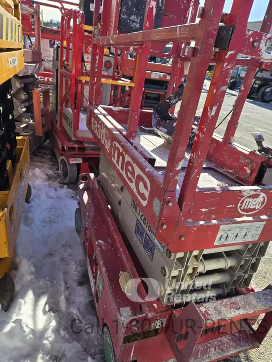 2017 MEC 1330SE Scissor Lift