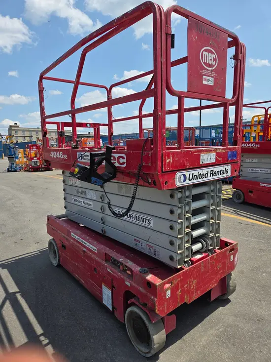 2018 MEC 4046SE Scissor Lift