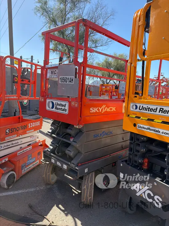 2017 Skyjack SJIII3226 Scissor Lift