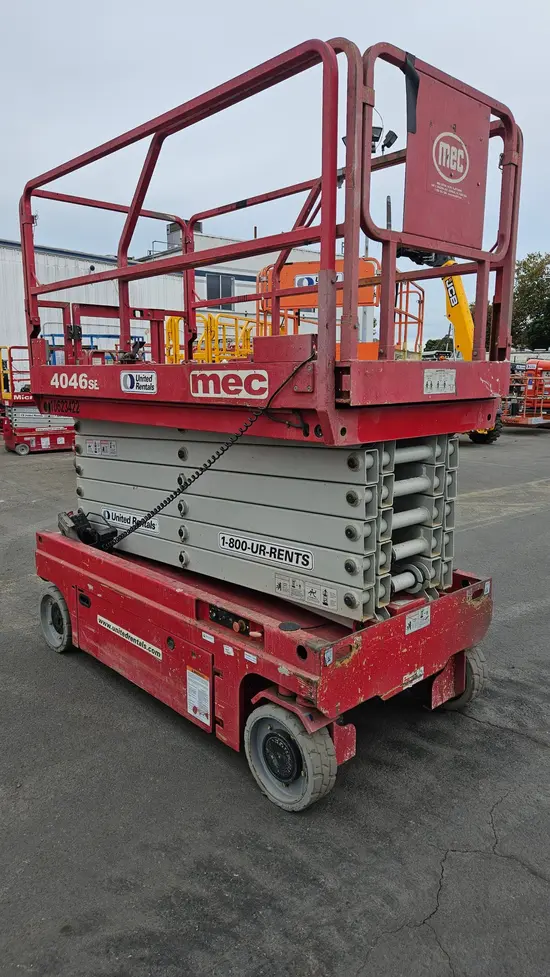 2017 MEC 4046SE Scissor Lift