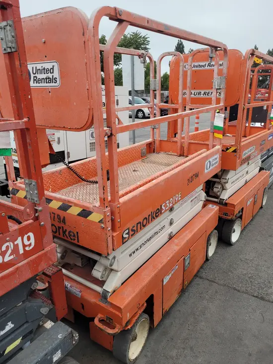 2018 Snorkel S3219E Scissor Lift