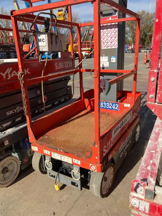 2018 Skyjack SJ12 Self-Propelled One-Person Lift