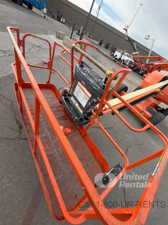 2018 JLG 400S Boom Lift