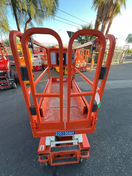 2019 Snorkel S3219E Scissor Lift