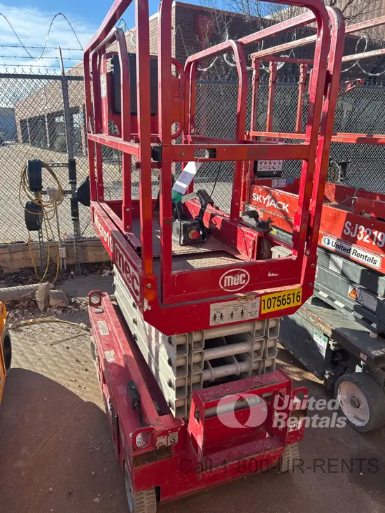 2019 MEC 1930SE Scissor Lift