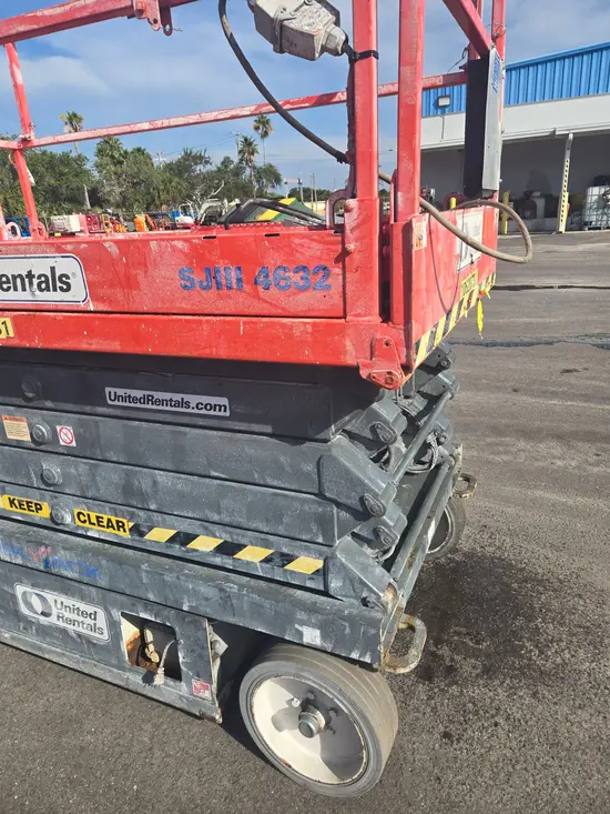 2017 Skyjack SJIII4632 Scissor Lift