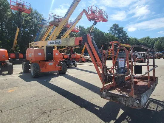 2016 JLG 800AJ Articulating Boom Lift