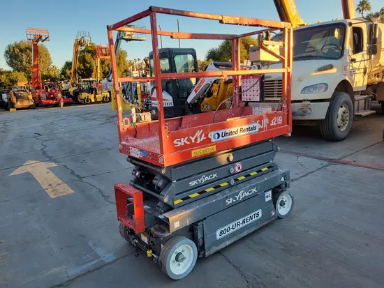 2017 Skyjack SJIII3219 Scissor Lift