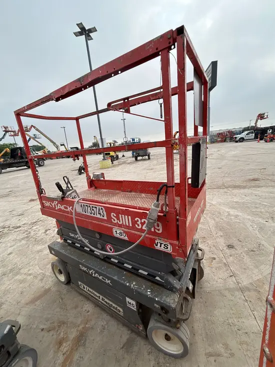 2018 Skyjack SJIII3219 Scissor Lift