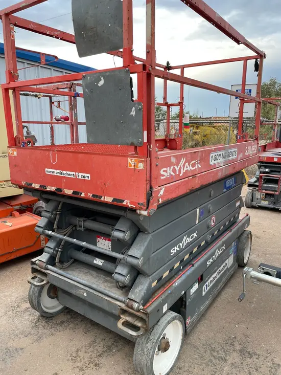 2016 Skyjack SJIII4632 Scissor Lift