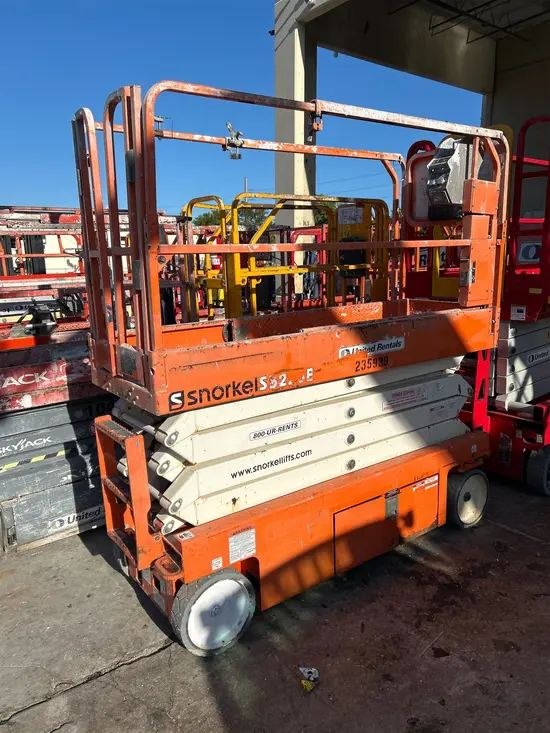 2019 Snorkel S3226E Scissor Lift