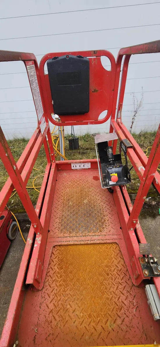 2019 MEC 1330SE Scissor Lift