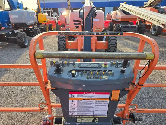 2017 JLG 600AJ Articulating Boom Lift