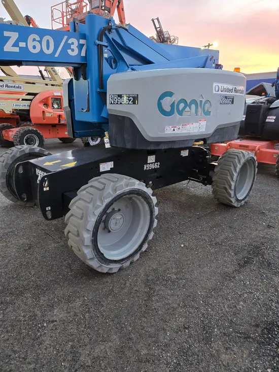 2017 Genie Z-60/37FE Articulating Boom Lift