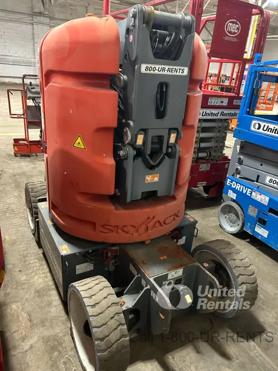 2018 Skyjack SJ30ARJE Articulating Boom Lift