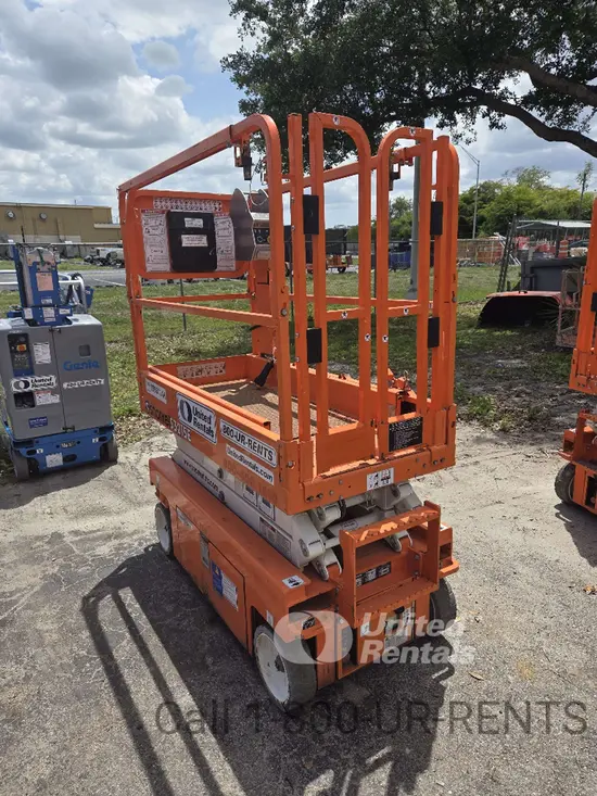 2021 Snorkel S3215E Scissor Lift