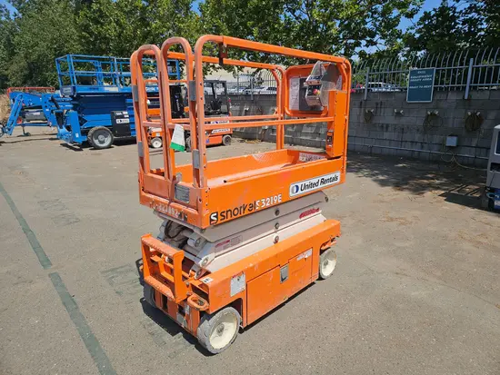 2019 Snorkel S3219E Scissor Lift