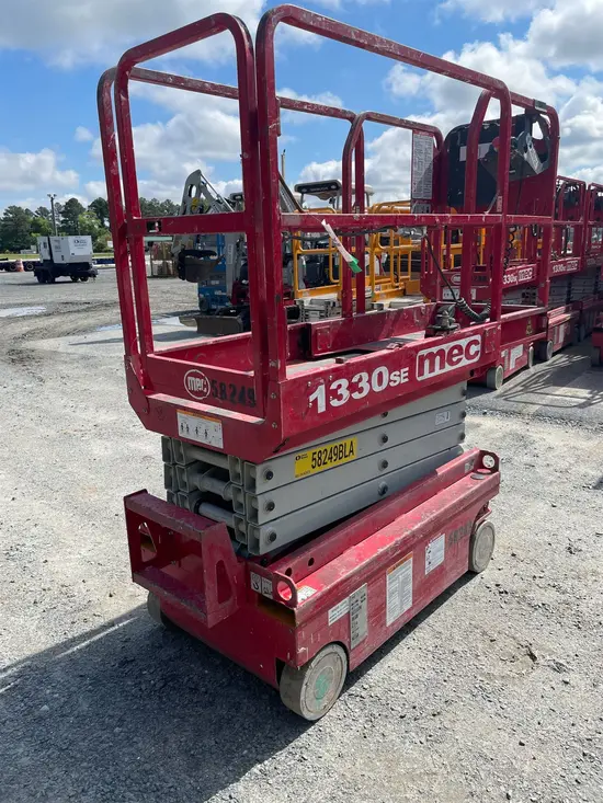 2018 MEC 1330SE Scissor Lift