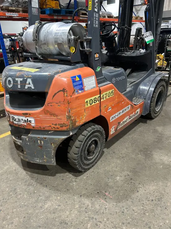 2018 Toyota 8FGU25 Warehouse Forklift