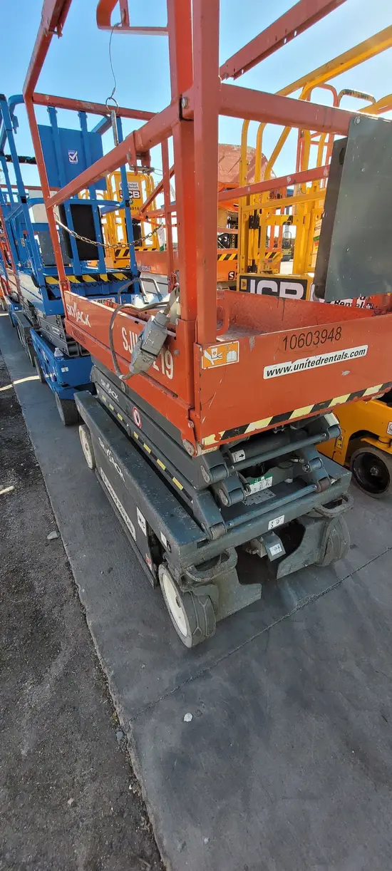 2017 Skyjack SJIII3219 Scissor Lift