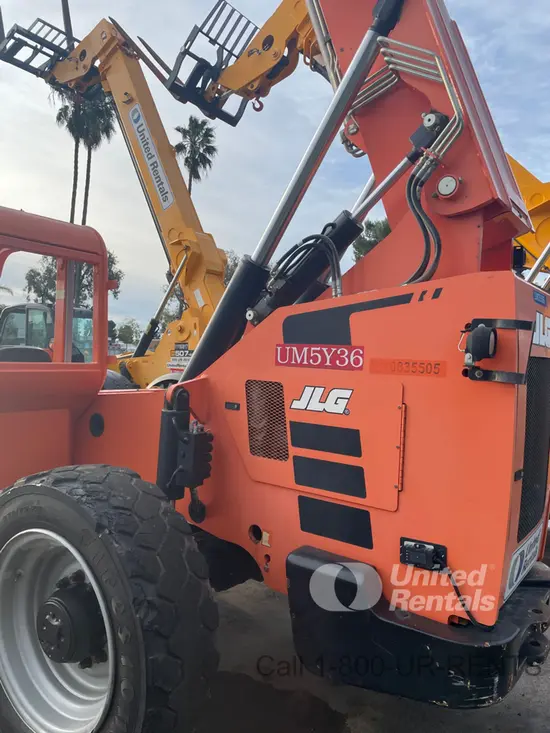 2018 SKYTRAK 8042 Forklift