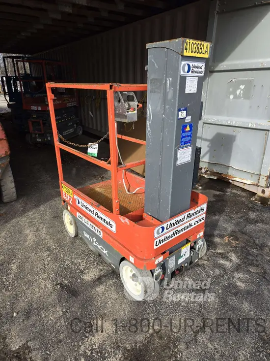 2017 Skyjack SJ12 Self-Propelled One-Person Lift