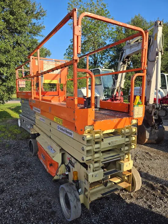 2017 JLG 3246ES Scissor Lift