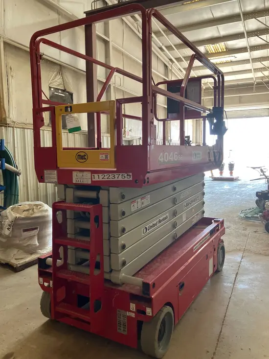 2021 MEC 4046SE Scissor Lift