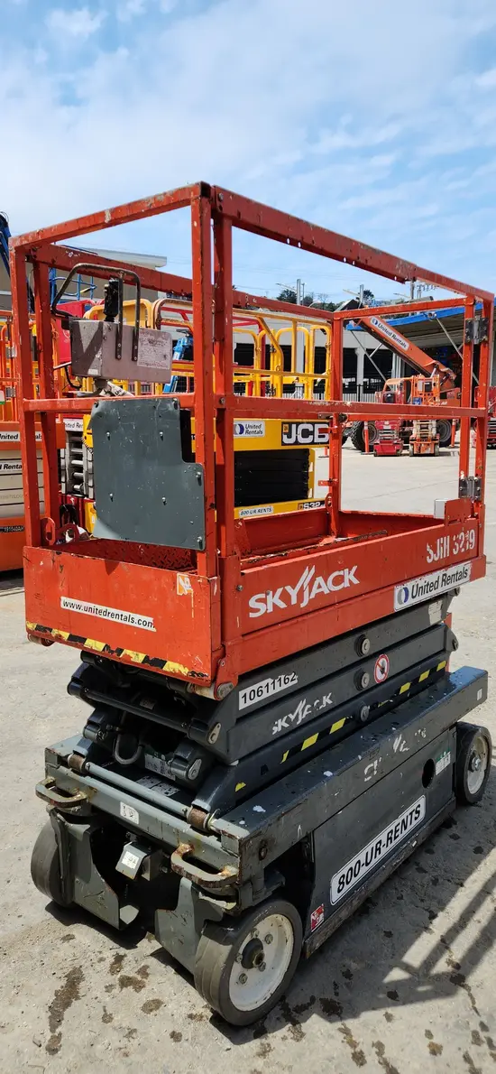 2017 Skyjack SJIII3219 Scissor Lift