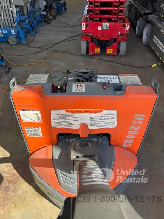 2022 Toyota 8HBW23 Jack